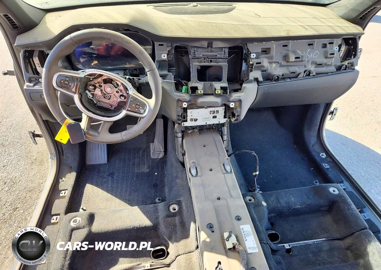 2026 Volvo Xc90 Plus VIN:YV4H60PE3T1477603 - 8