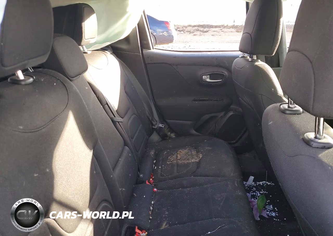 2021 Jeep Renegade Latitude VIN:ZACNJDBB7MPM45938 - 10