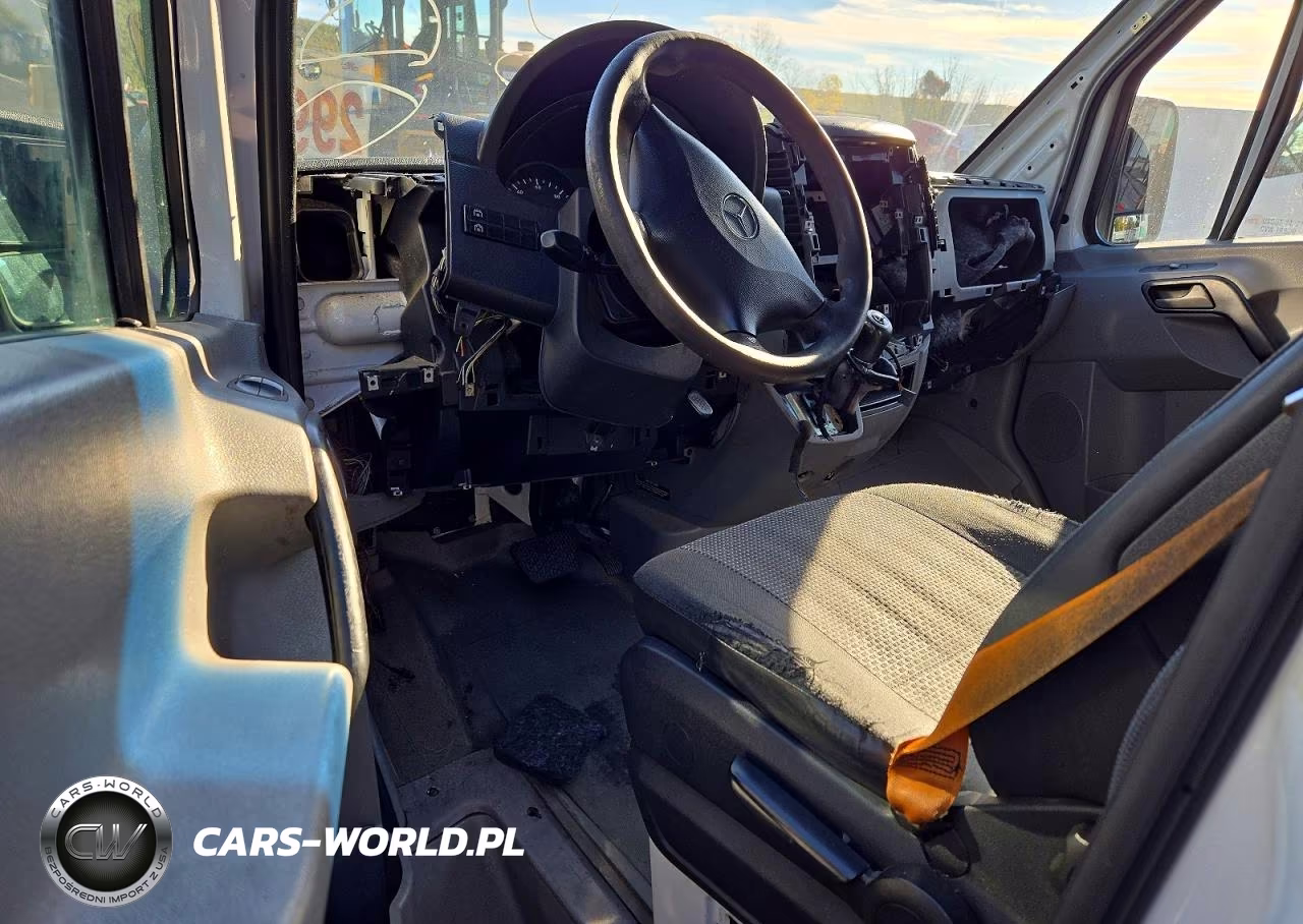 2014 Mercedes-Benz Sprinter 2500 VIN:WD3PE8DE3E5821635 - 8
