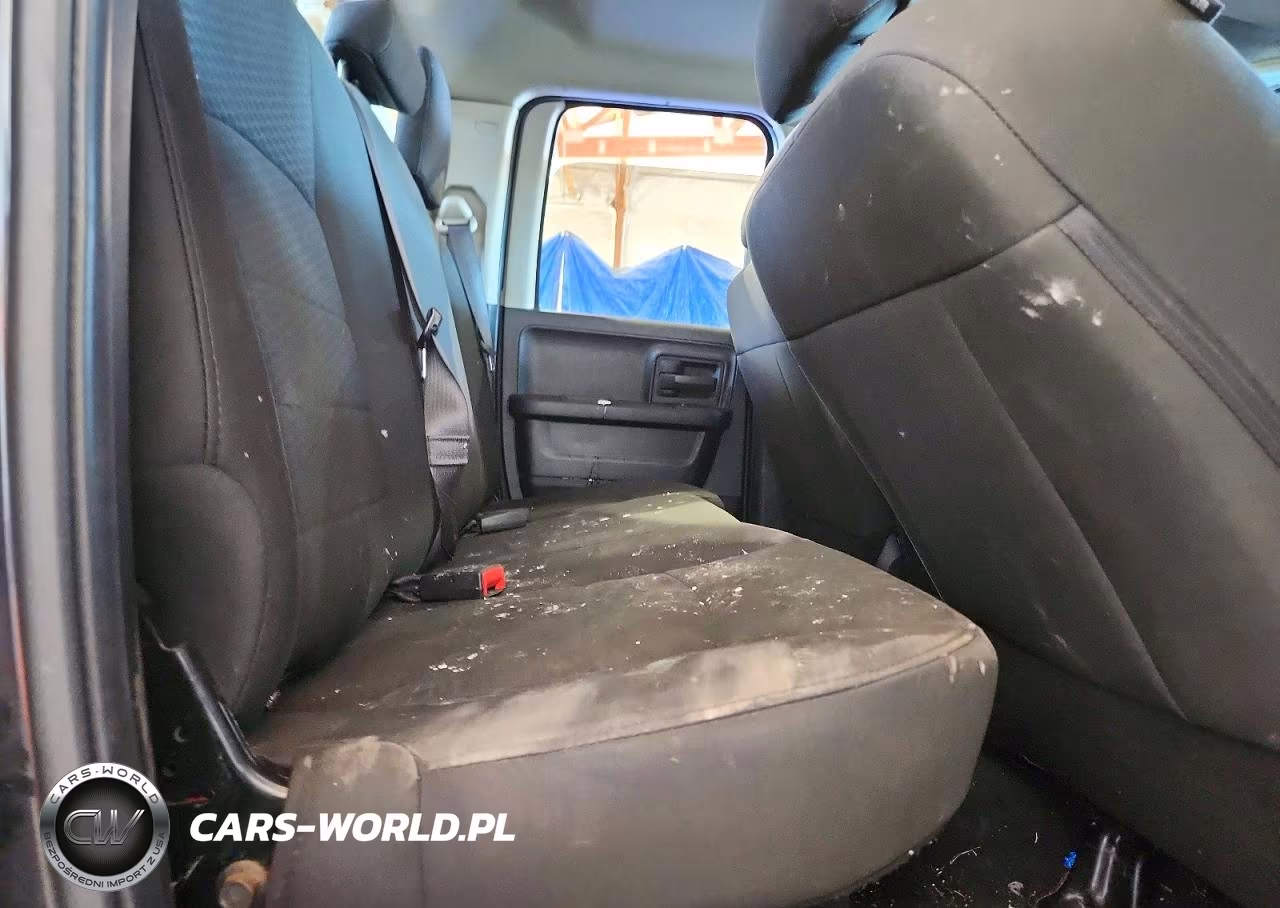 2019 Ram 1500 Classic Tradesman VIN:1C6RR7FG7KS518678 - 10