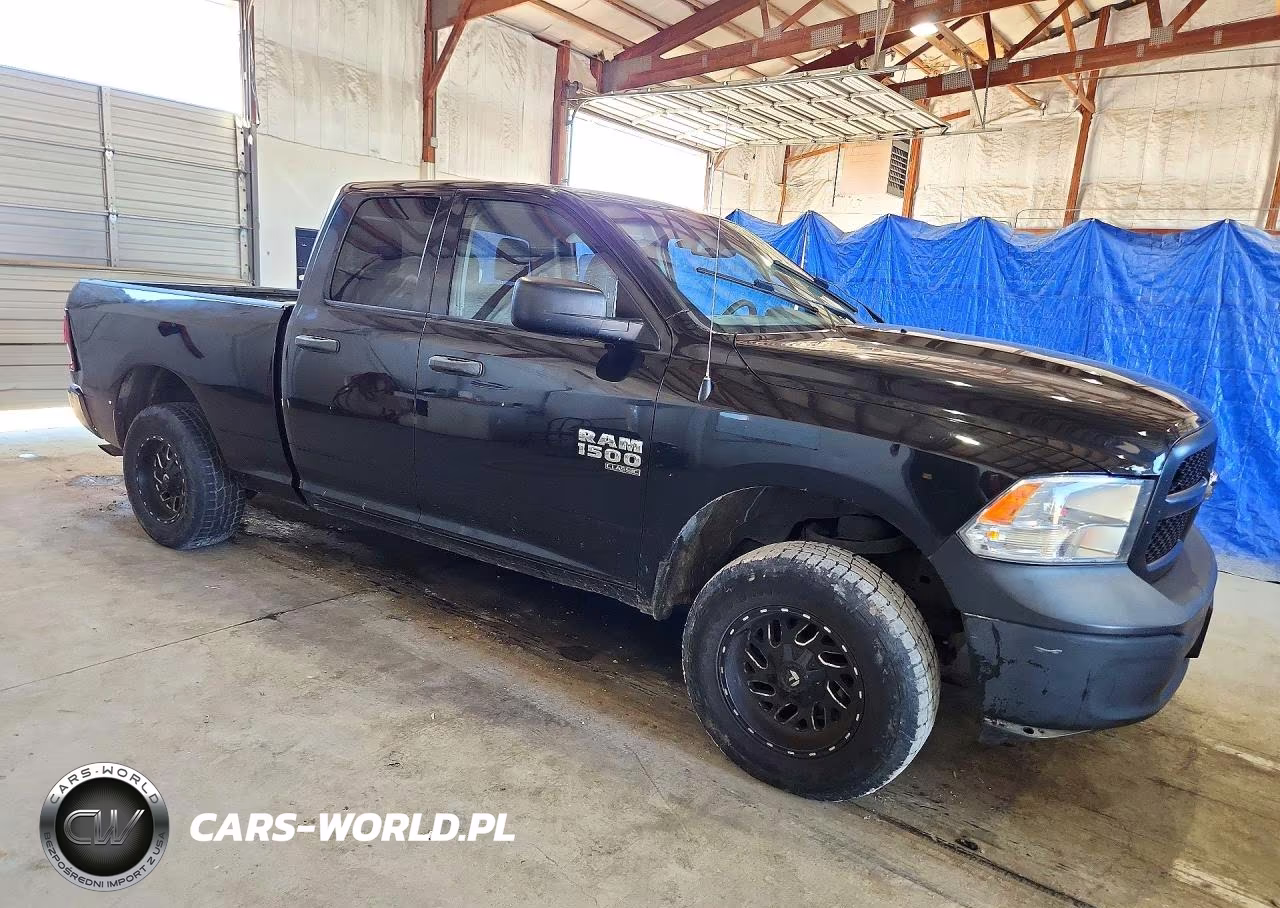 2019 Ram 1500 Classic Tradesman VIN:1C6RR7FG7KS518678 - 4