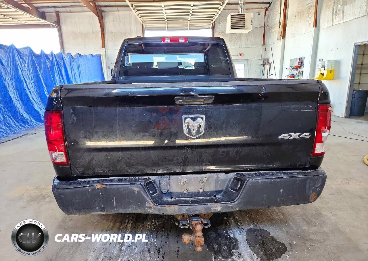 2019 Ram 1500 Classic Tradesman VIN:1C6RR7FG7KS518678 - 6