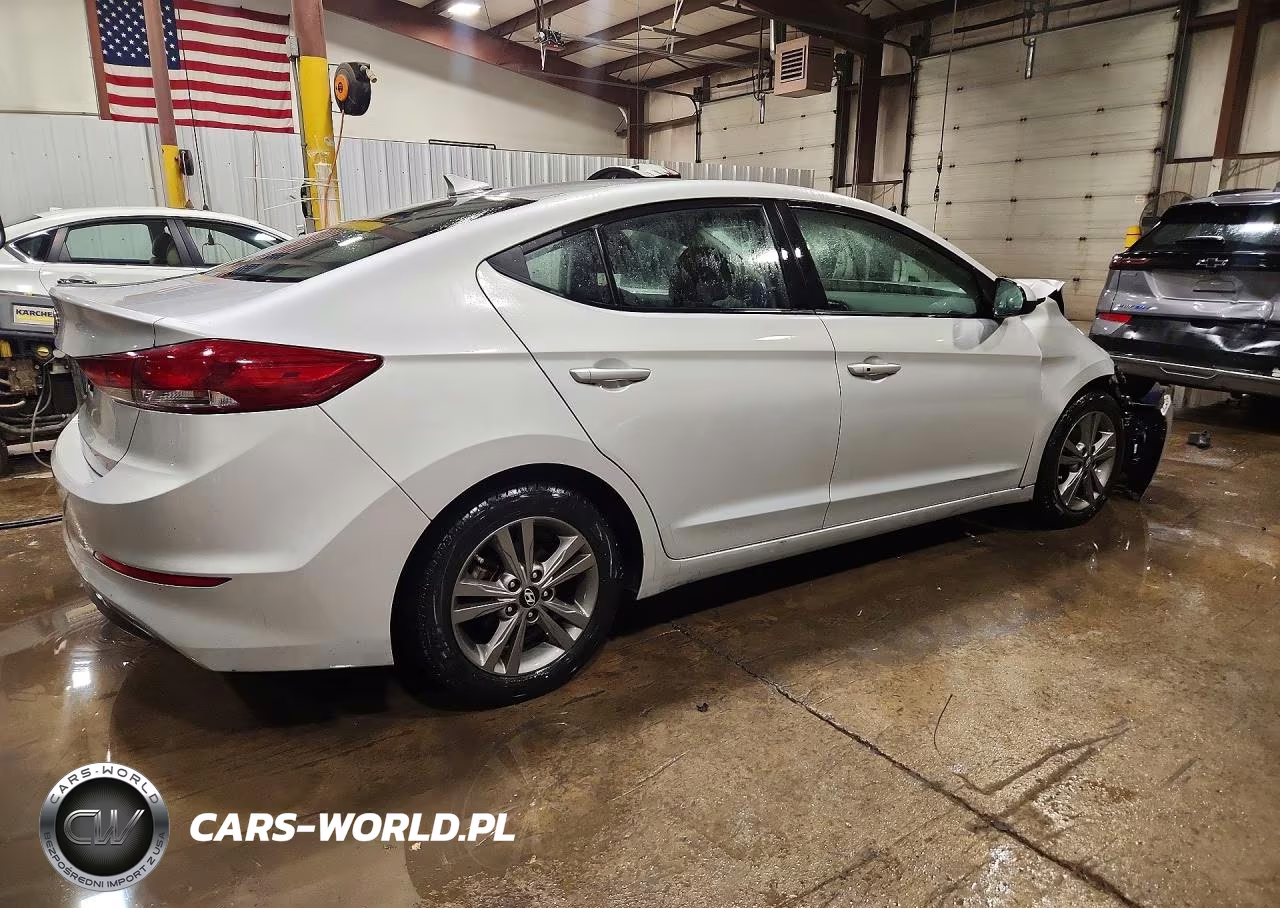 2018 Hyundai Elantra Value Edition VIN:5NPD84LF9JH282029 - 3