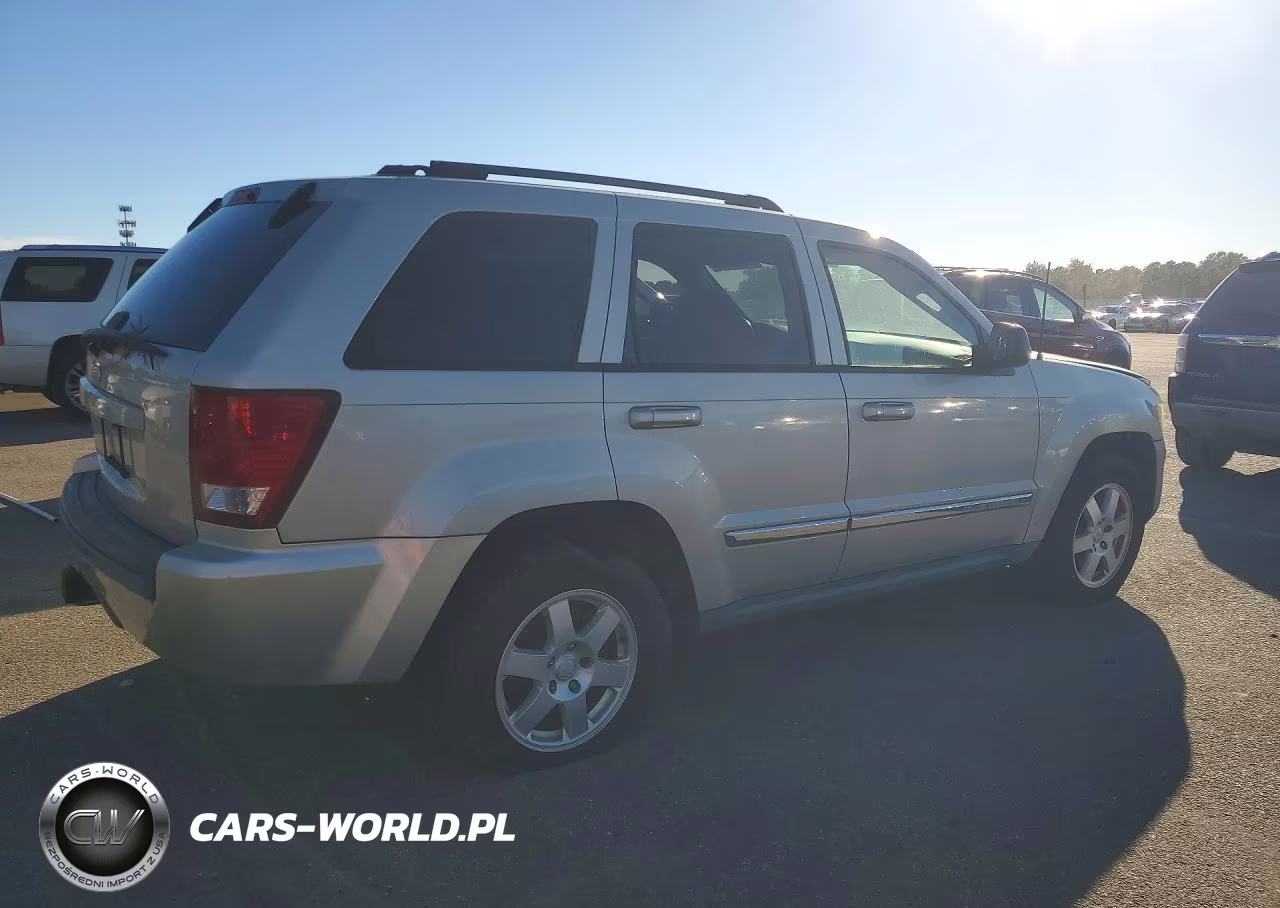 2010 Jeep Grand Cherokee Laredo VIN:1J4PR4GK9AC104967 - 3