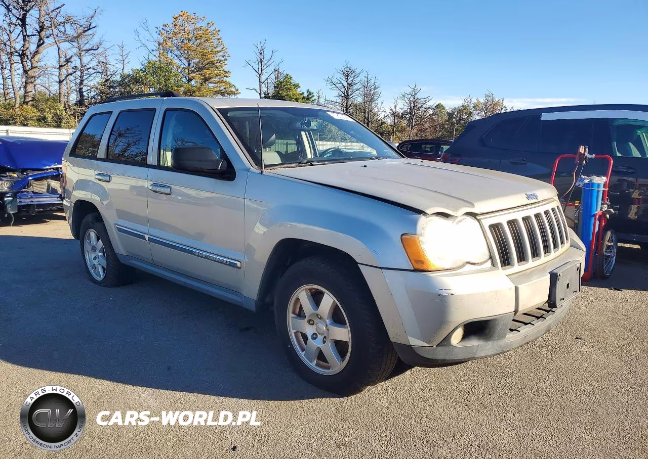 2010 Jeep Grand Cherokee Laredo VIN:1J4PR4GK9AC104967 - 4