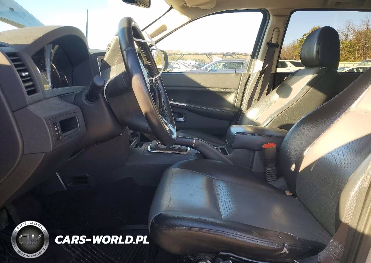 2010 Jeep Grand Cherokee Laredo VIN:1J4PR4GK9AC104967 - 7