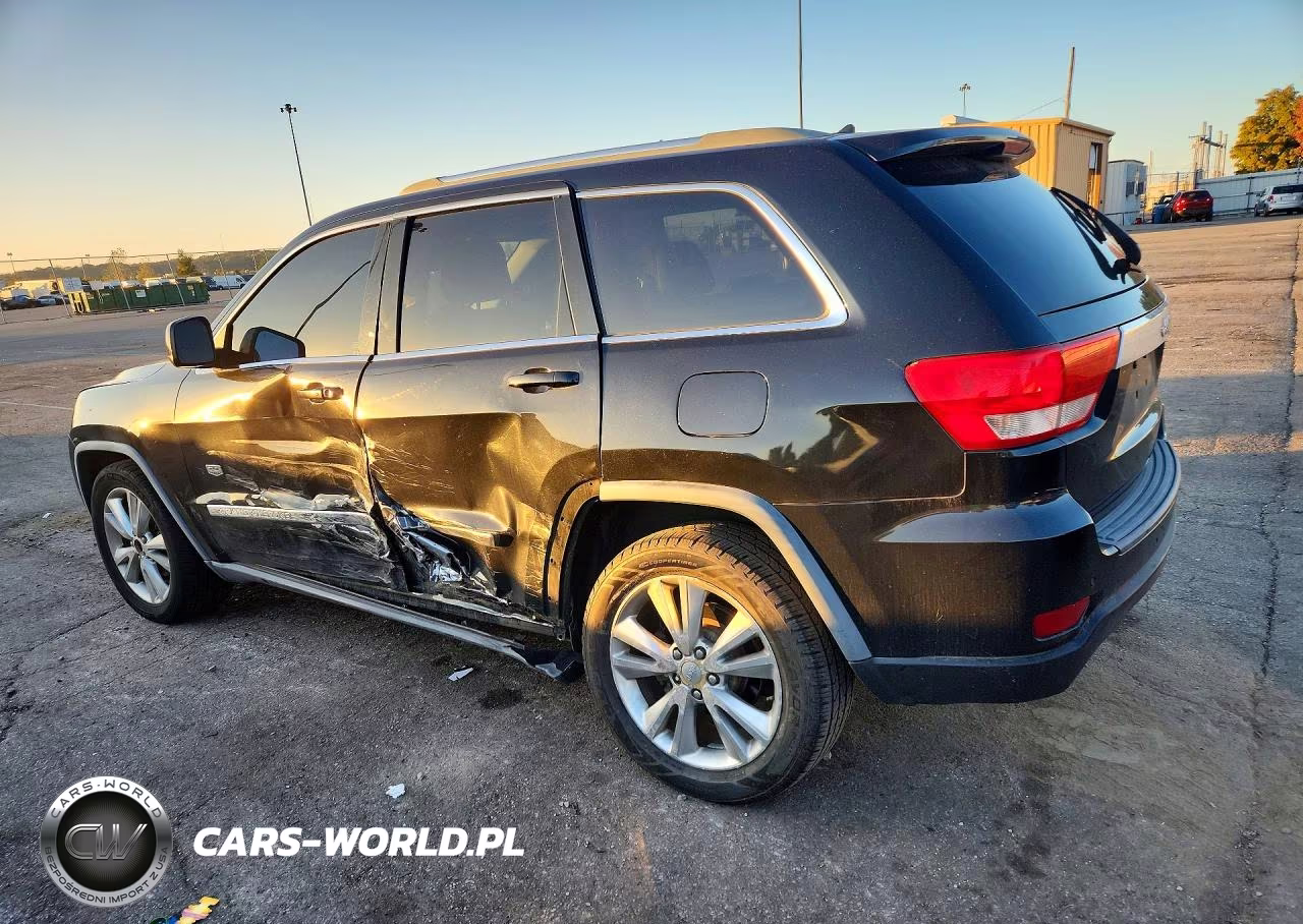 2011 Jeep Grand Cherokee Laredo VIN:1J4RR4GG0BC627395 - 2