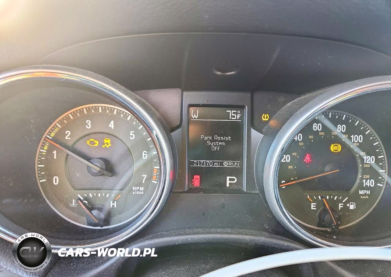2011 Jeep Grand Cherokee Laredo VIN:1J4RR4GG0BC627395 - 9