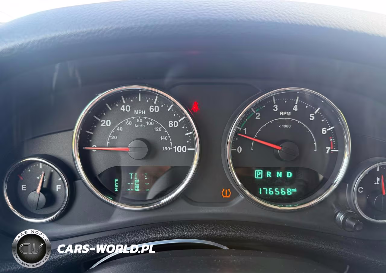 2018 Jeep Wrangler Sport VIN:1C4AJWAG3JL812831 - 8