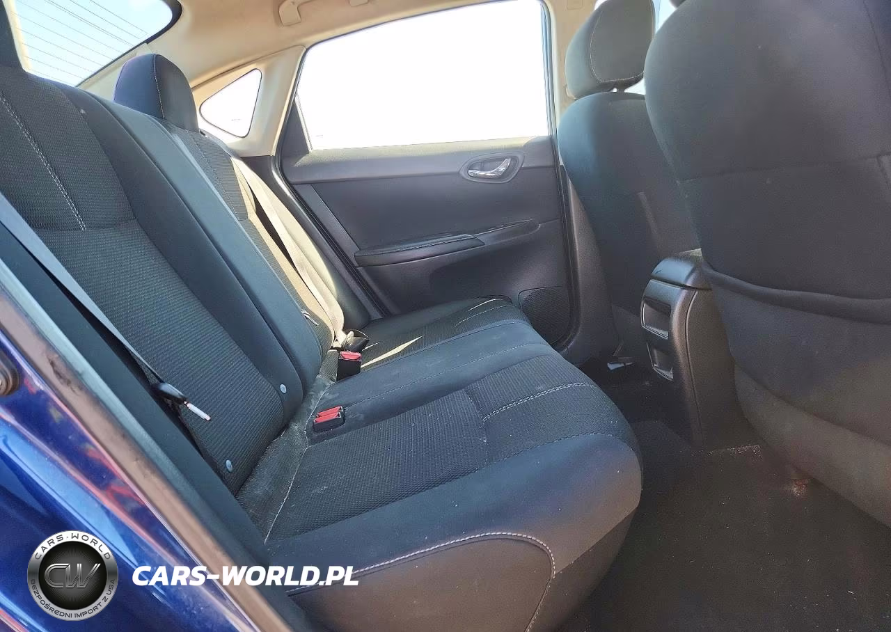 2018 Nissan Sentra S VIN:3N1AB7AP9JY213929 - 10
