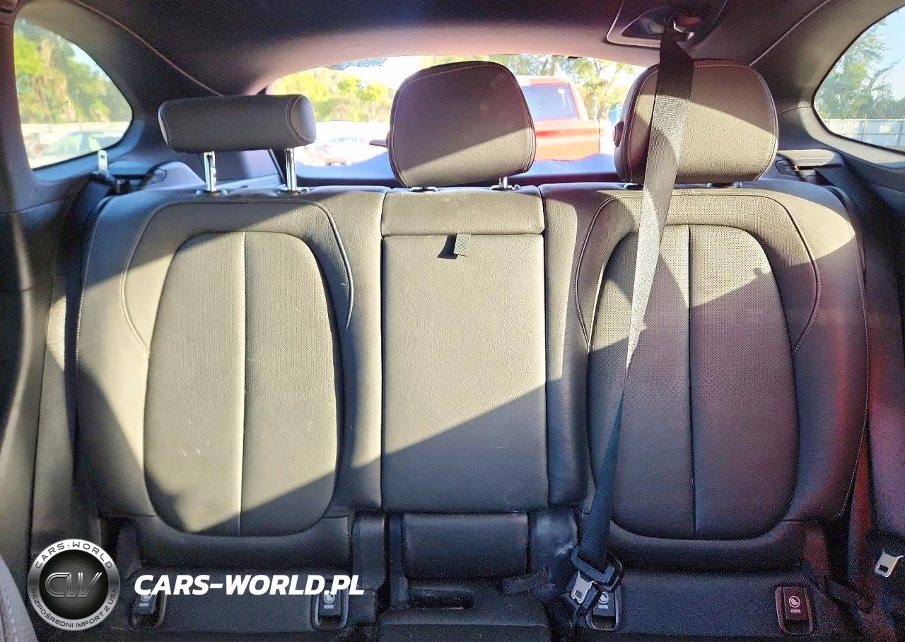 2017 BMW X1 xDrive28I VIN:WBXHT3Z33H4A55772 - 10