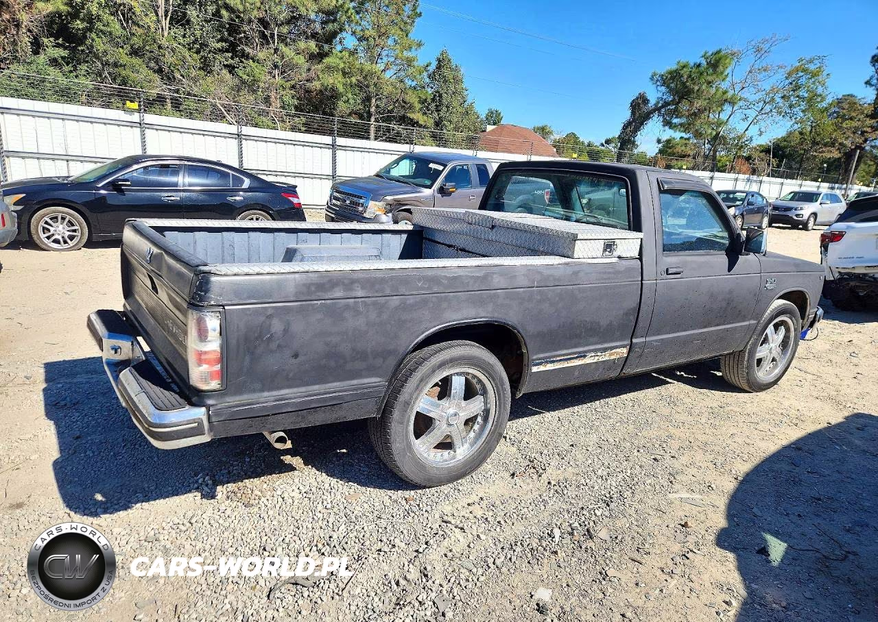 1983 Chevrolet S Truck S10 VIN:1GCCS14B1D2135894 - 3