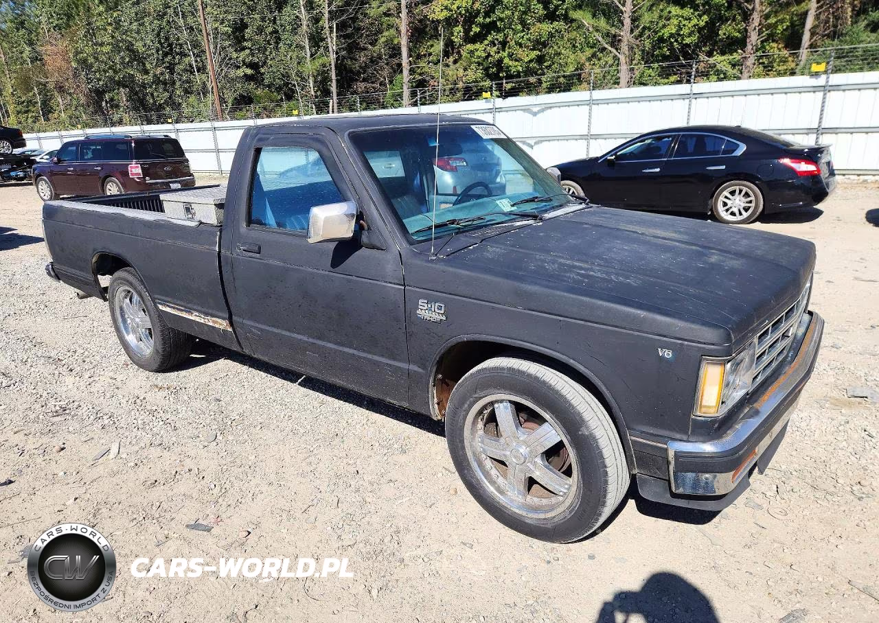1983 Chevrolet S Truck S10 VIN:1GCCS14B1D2135894 - 4