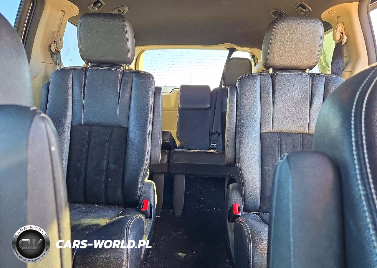 2018 Dodge Grand Caravan Sxt VIN:2C4RDGCG5JR239371 - 10