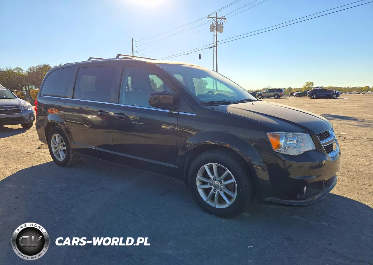 2018 Dodge Grand Caravan Sxt VIN:2C4RDGCG5JR239371 - 4