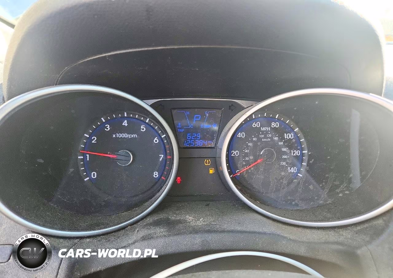 2015 Hyundai Tucson Se VIN:KM8JUCAG1FU021698 - 9