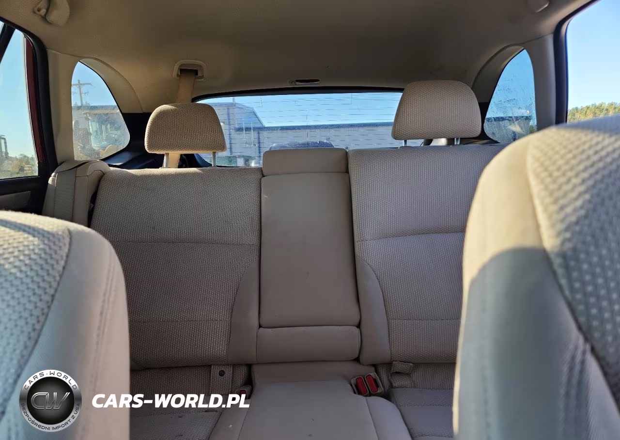 2018 Subaru Outback 2.5I Premium VIN:4S4BSACC8J3362605 - 10