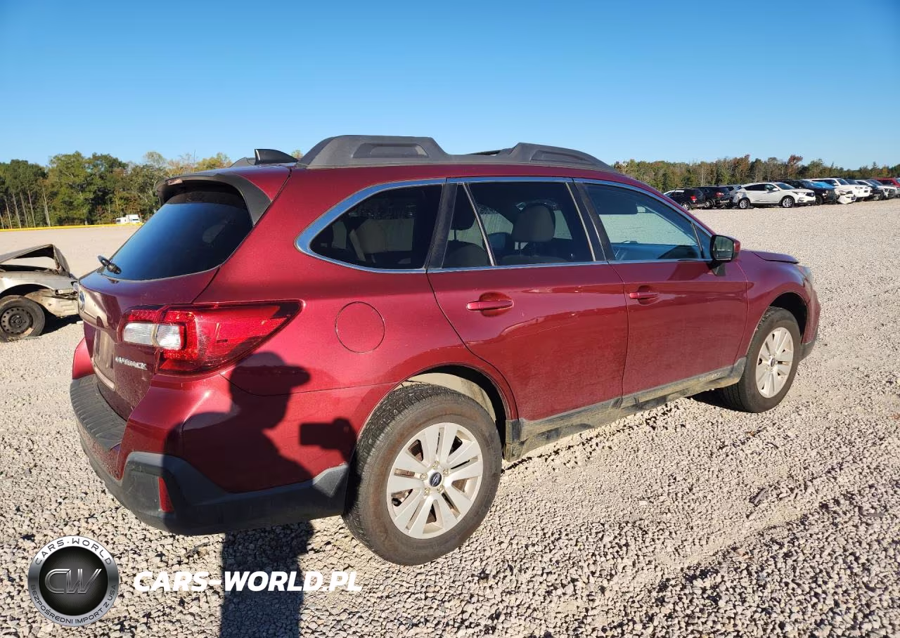 2018 Subaru Outback 2.5I Premium VIN:4S4BSACC8J3362605 - 3