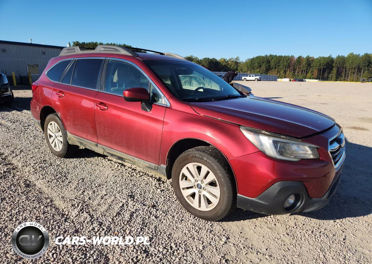 2018 Subaru Outback 2.5I Premium VIN:4S4BSACC8J3362605 - 4