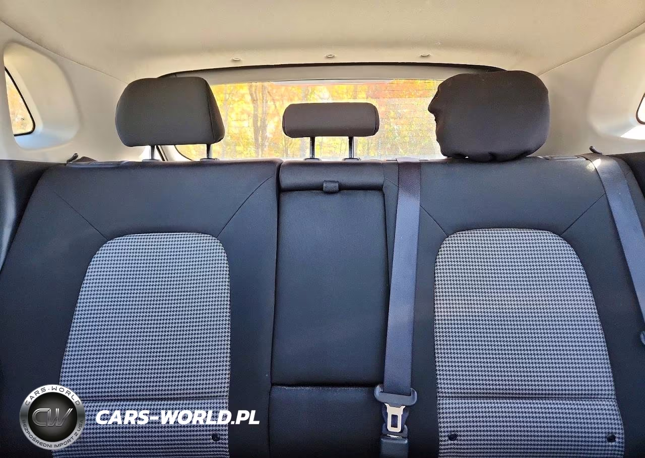 2019 Hyundai Kona Sel VIN:KM8K2CAA2KU237639 - 10