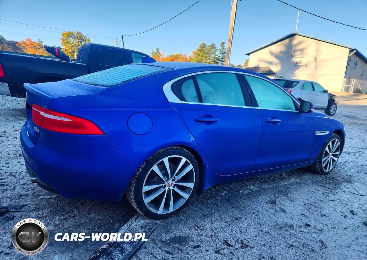 2017 Jaguar Xe Prestige VIN:SAJAK4BV1HA966590 - 3