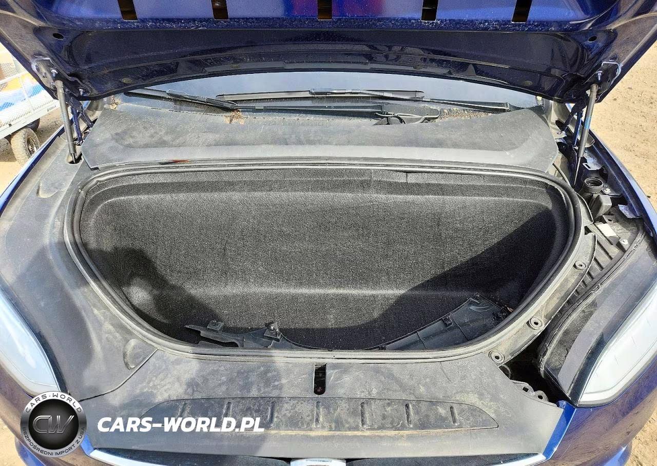 2020 Tesla Model X VIN:5YJXCBE2XLF305961 - 12