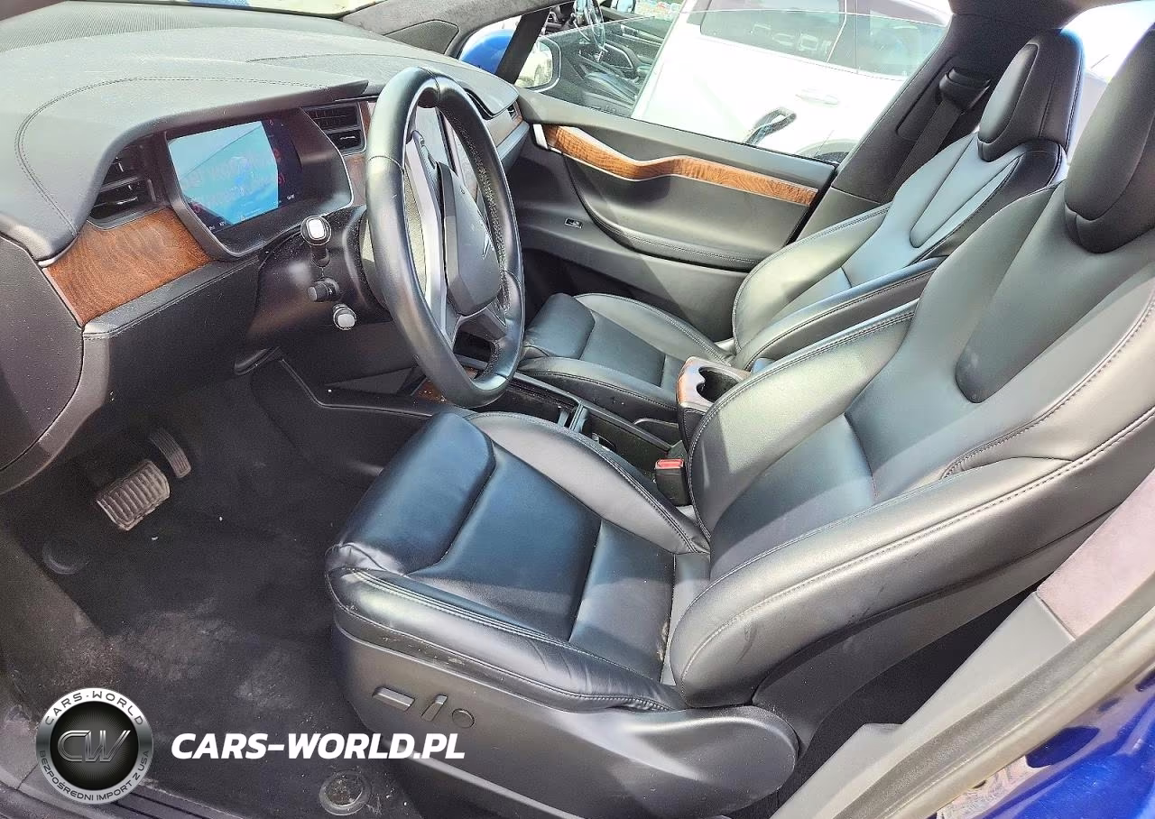 2020 Tesla Model X VIN:5YJXCBE2XLF305961 - 7