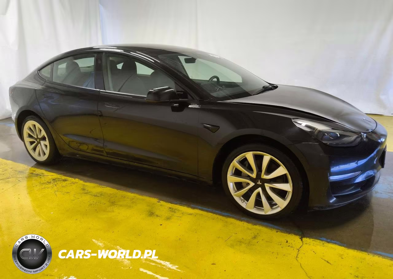 2022 Tesla Model 3 VIN:5YJ3E1EB3NF305127 - 4