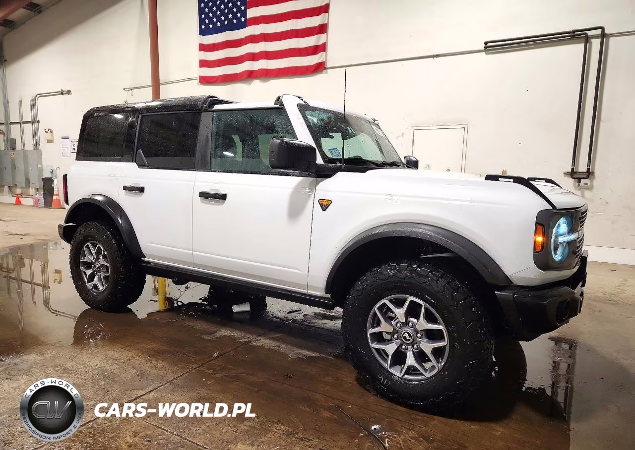 2025 Ford Bronco Badlands VIN:1FMEE9BPXSLA56823 - 4