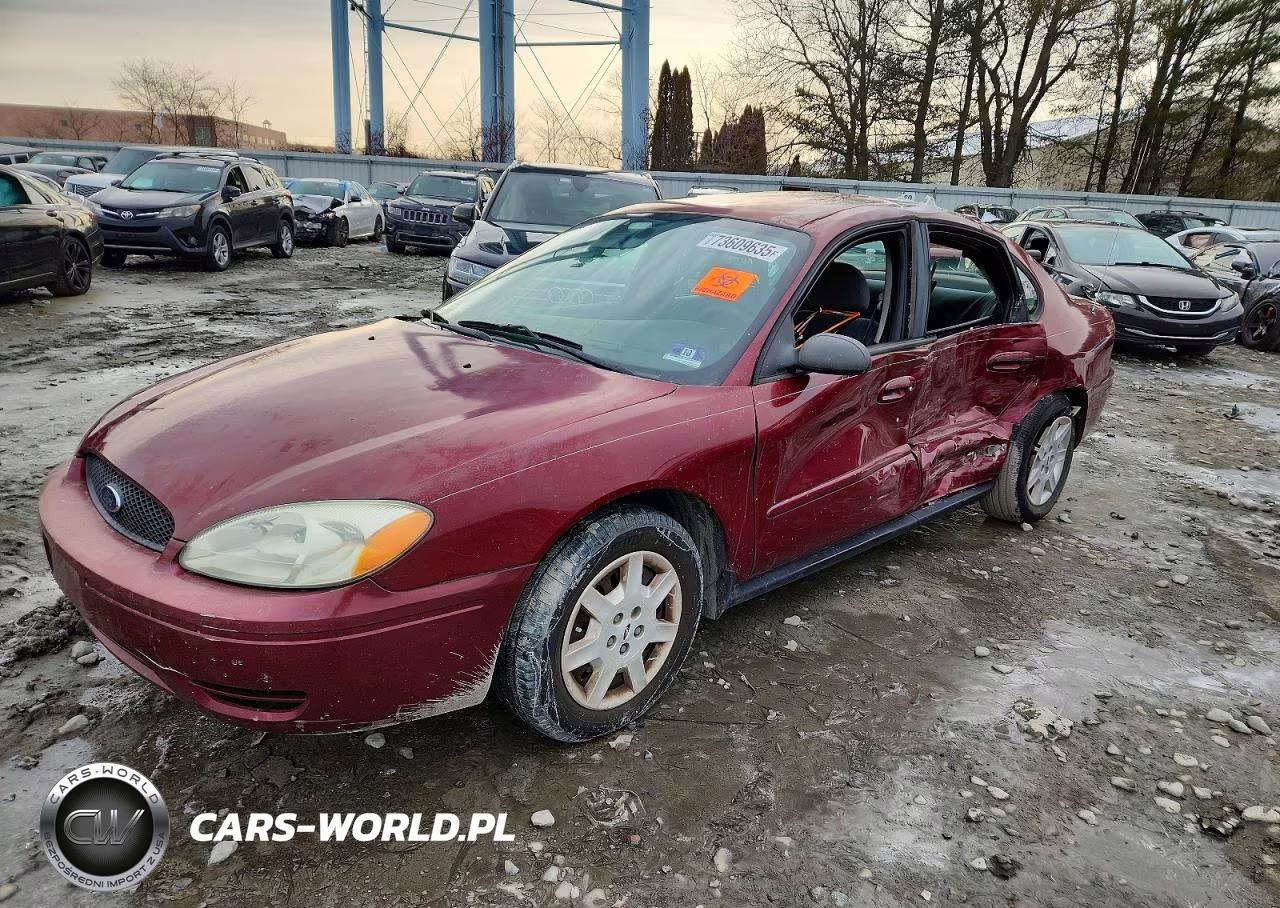 2004 Ford Taurus Se
