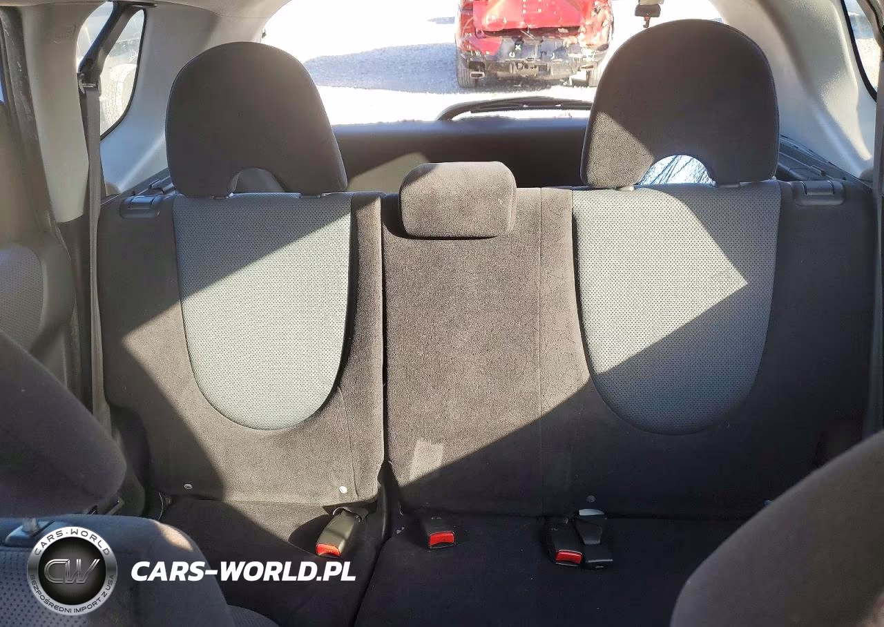 2007 Honda Fit VIN:JHMGD38487S053621 - 10