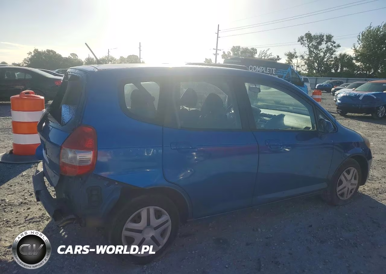 2007 Honda Fit VIN:JHMGD38487S053621 - 3