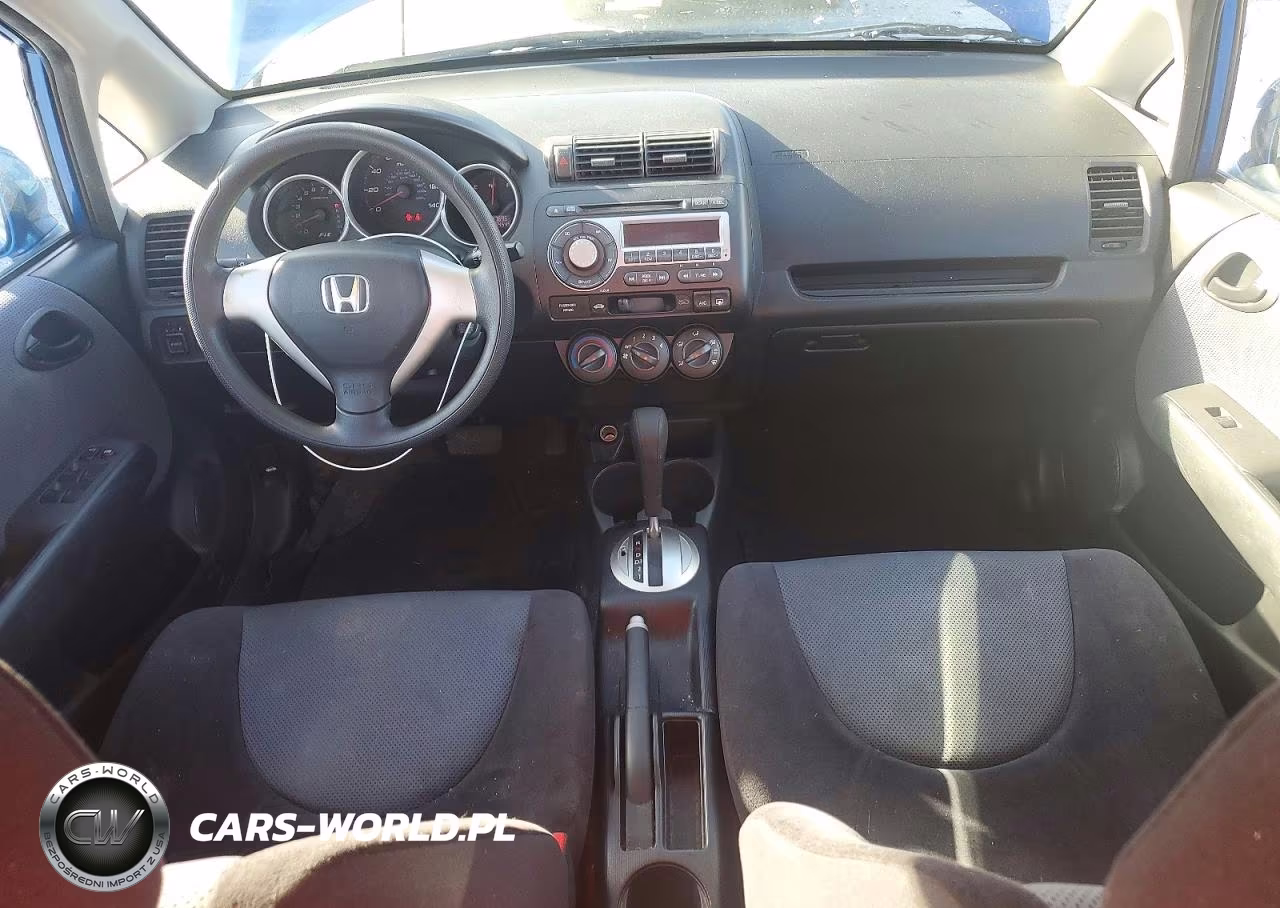 2007 Honda Fit VIN:JHMGD38487S053621 - 8