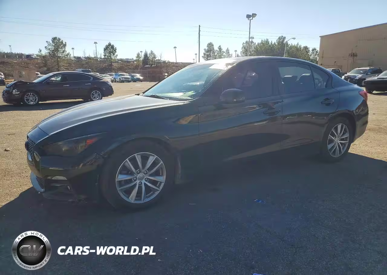 2015 Infiniti Q50 Base