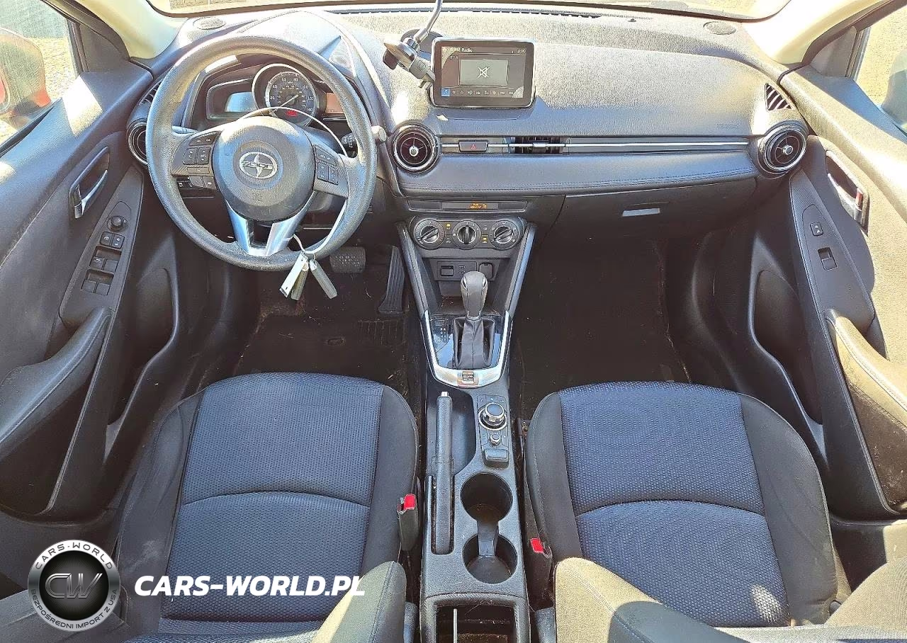 2016 Scion Ia Base VIN:3MYDLBZV8GY113554 - 8