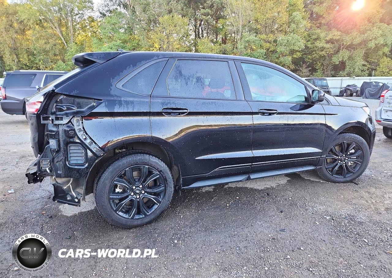 2022 Ford Edge Se VIN:2FMPK4G9XNBA14140 - 3