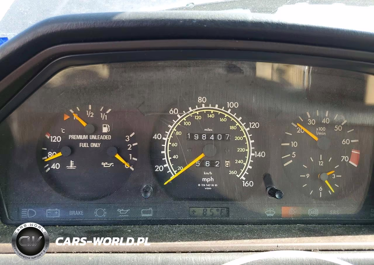 1995 Mercedes-Benz E 320 VIN:WDBEA52E8SC233990 - 9