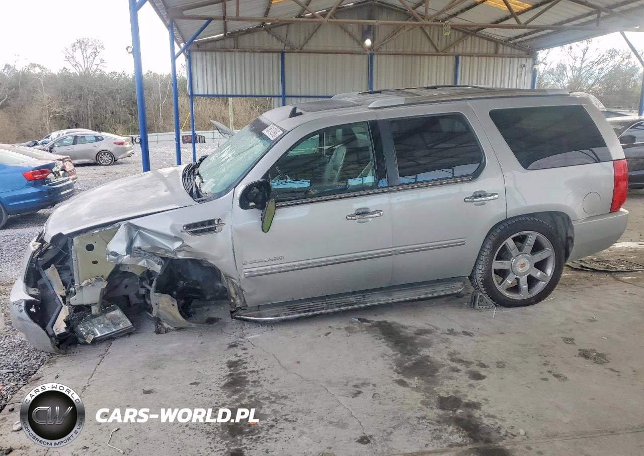 2013 Cadillac Escalade Luxury