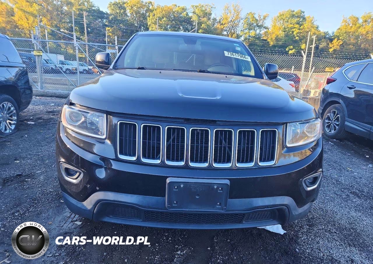 2015 Jeep Grand Cherokee Laredo VIN:1C4RJFAG0FC660811 - 5