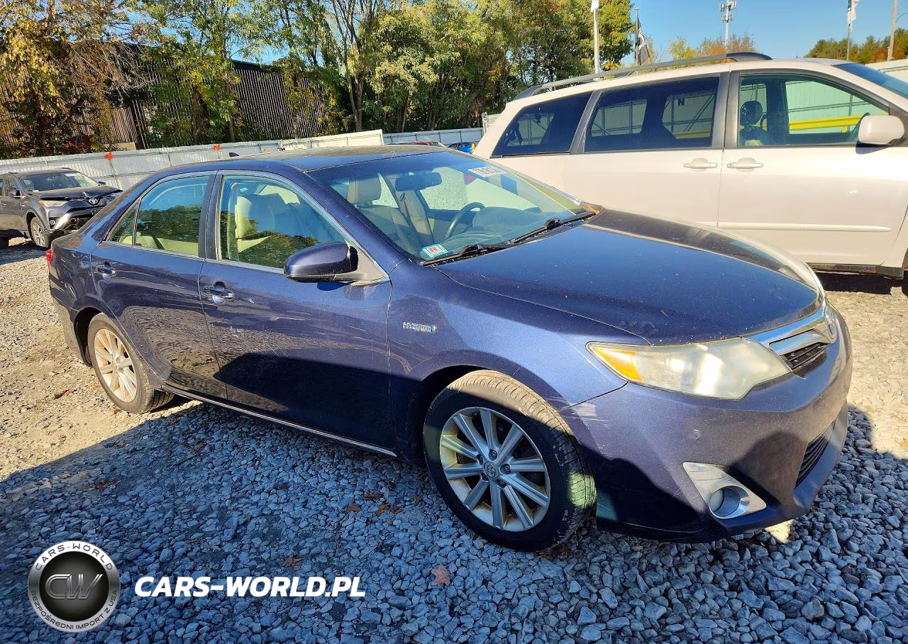 2014 Toyota Camry Hybrid Xle VIN:4T1BD1FK8EU123827 - 4