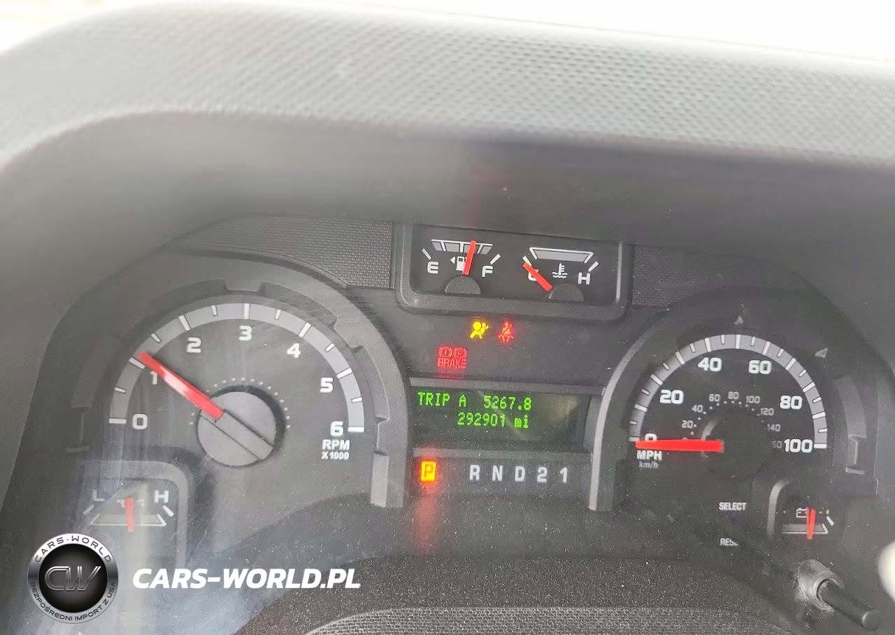 2013 Ford Econoline E250 Van VIN:1FTNE2EL3DDA16844 - 9