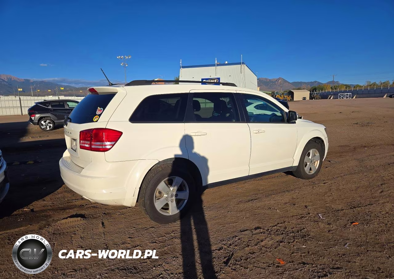 2018 Dodge Journey Se VIN:3C4PDCAB5JT172128 - 3