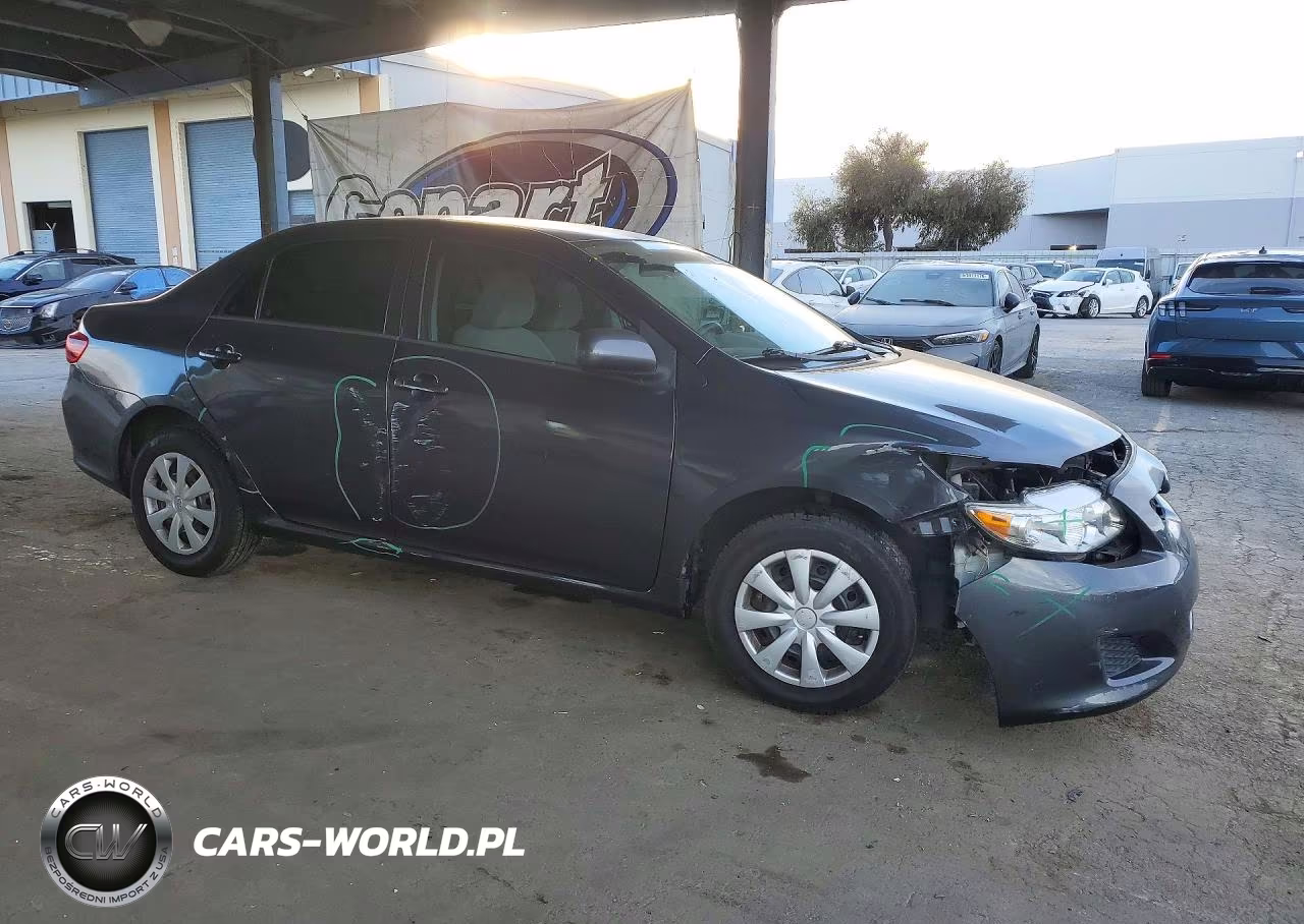 2010 Toyota Corolla Le VIN:1NXBU4EE0AZ211598 - 4