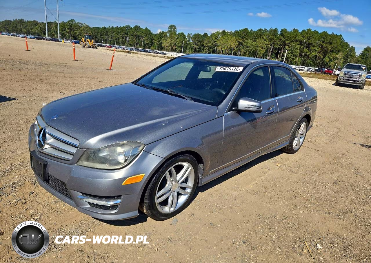 2012 Mercedes-Benz C 300 4Matic – zdjęcie 1 z 13