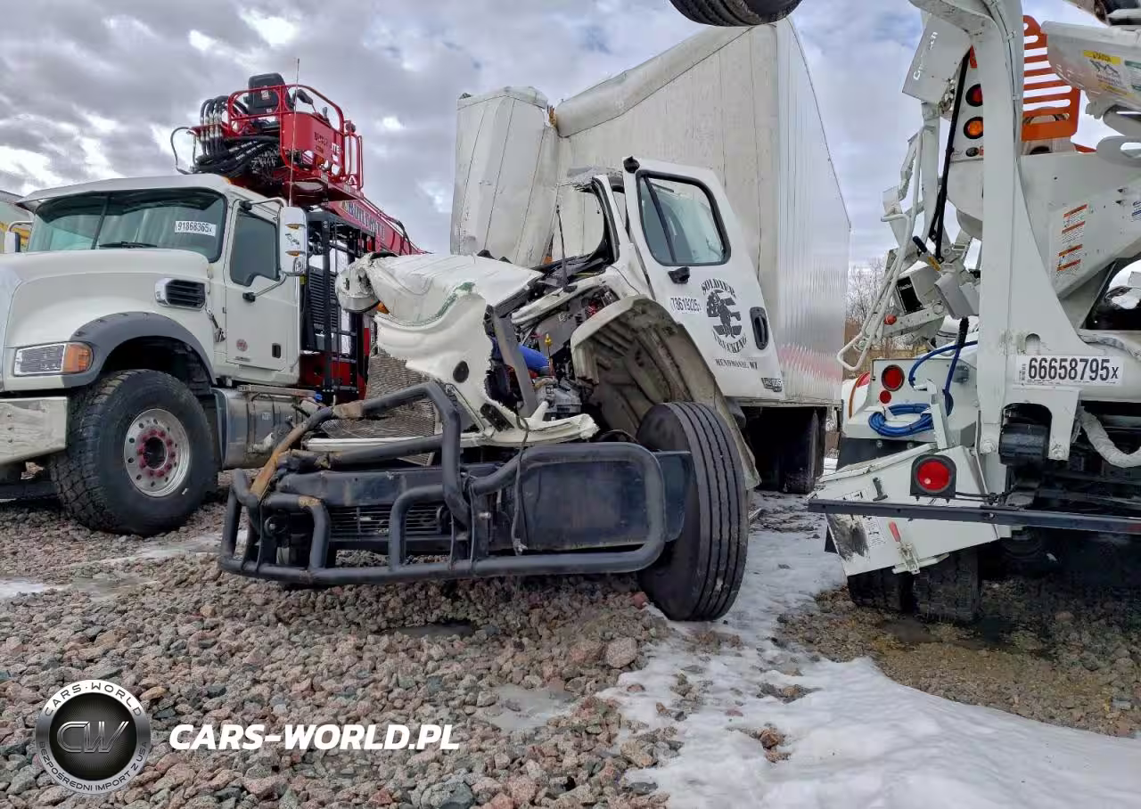 2025 Freightliner M2 106 Medium Duty