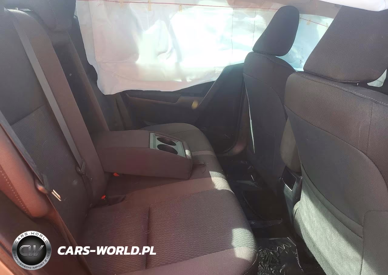 2018 Toyota Corolla Le VIN:2T1BURHE3JC105320 - 10