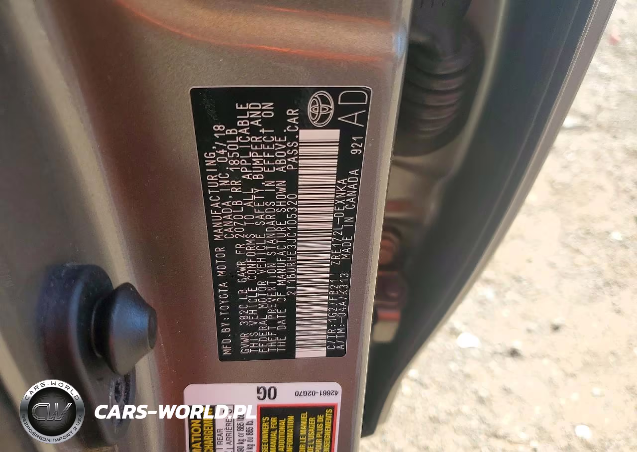 2018 Toyota Corolla Le VIN:2T1BURHE3JC105320 - 12