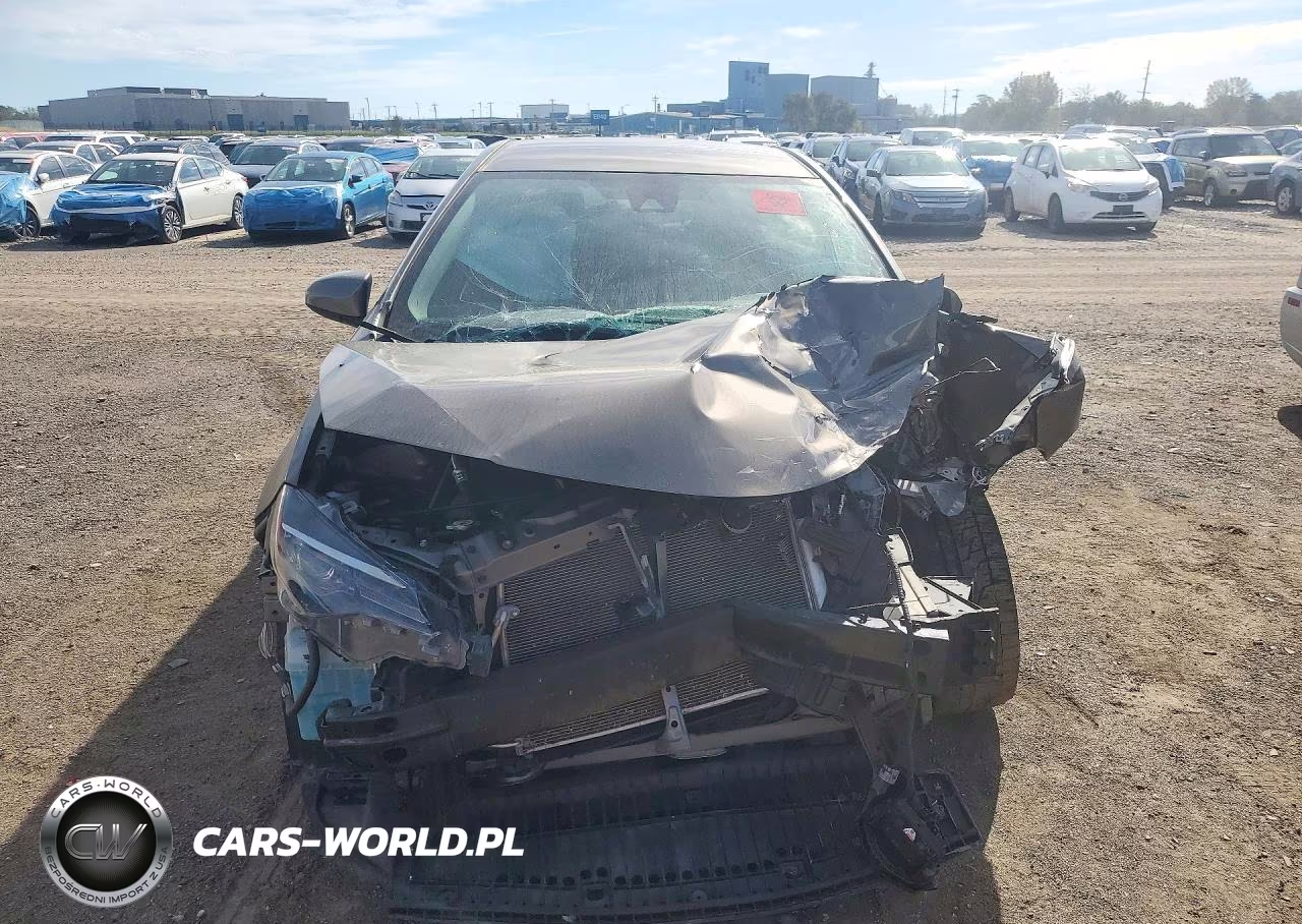 2018 Toyota Corolla Le VIN:2T1BURHE3JC105320 - 5