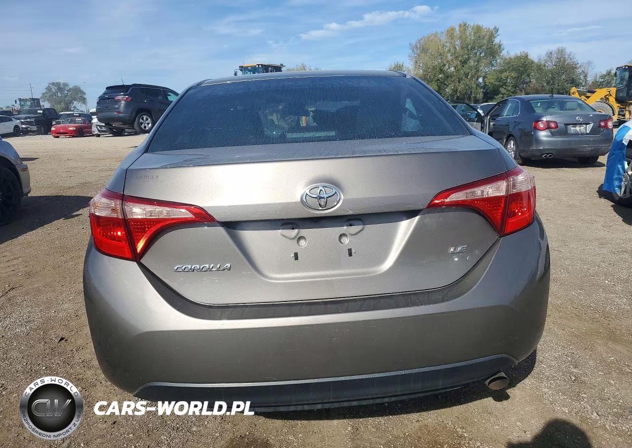 2018 Toyota Corolla Le VIN:2T1BURHE3JC105320 - 6