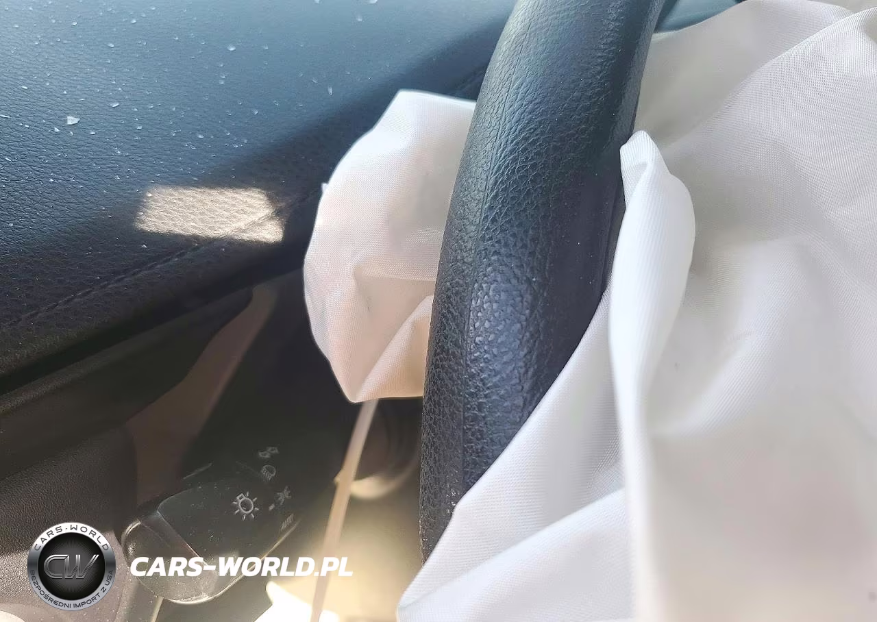 2018 Toyota Corolla Le VIN:2T1BURHE3JC105320 - 9